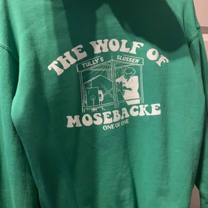 One of one - One of one hoodie köpt i pop up store. Bra skick och fraktar spårbart för 66kr
