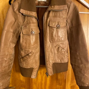 Jacka - Snygg vintage jacka💓