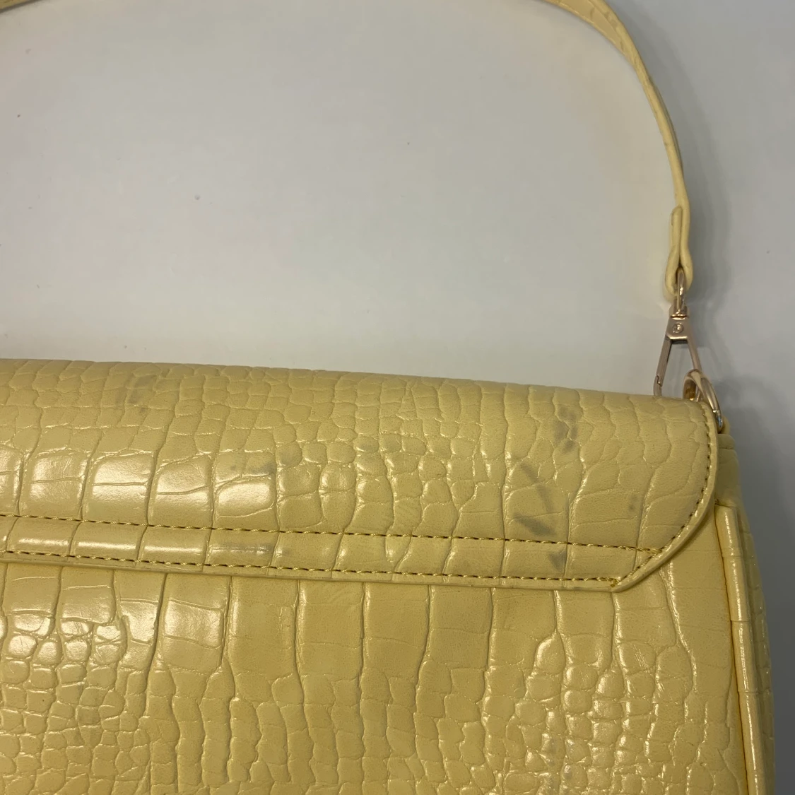 Gul söt väska 💛 - 90