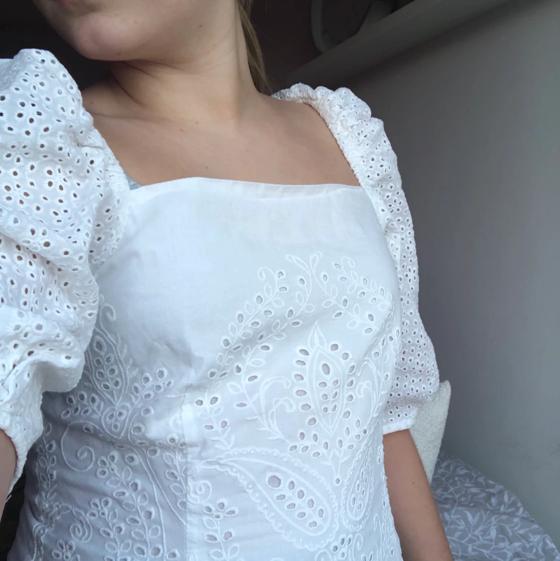 Vit söt topp med mönster H&M