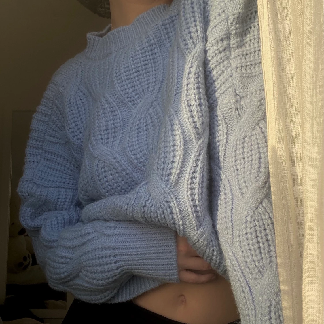 Blå stickad tröja - 90