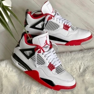Jordan 4 firered - Jordan 4 firered i have size 38,40,42