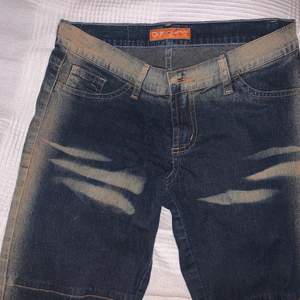 Köpta second hand! Inte jeanstyg, mer jeggings men ser ut som jeans. 