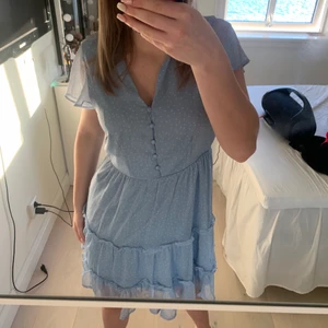 Sommar klänning  - Super söt klänning ifrån Vero Moda! Aldrig använd, endast testad!