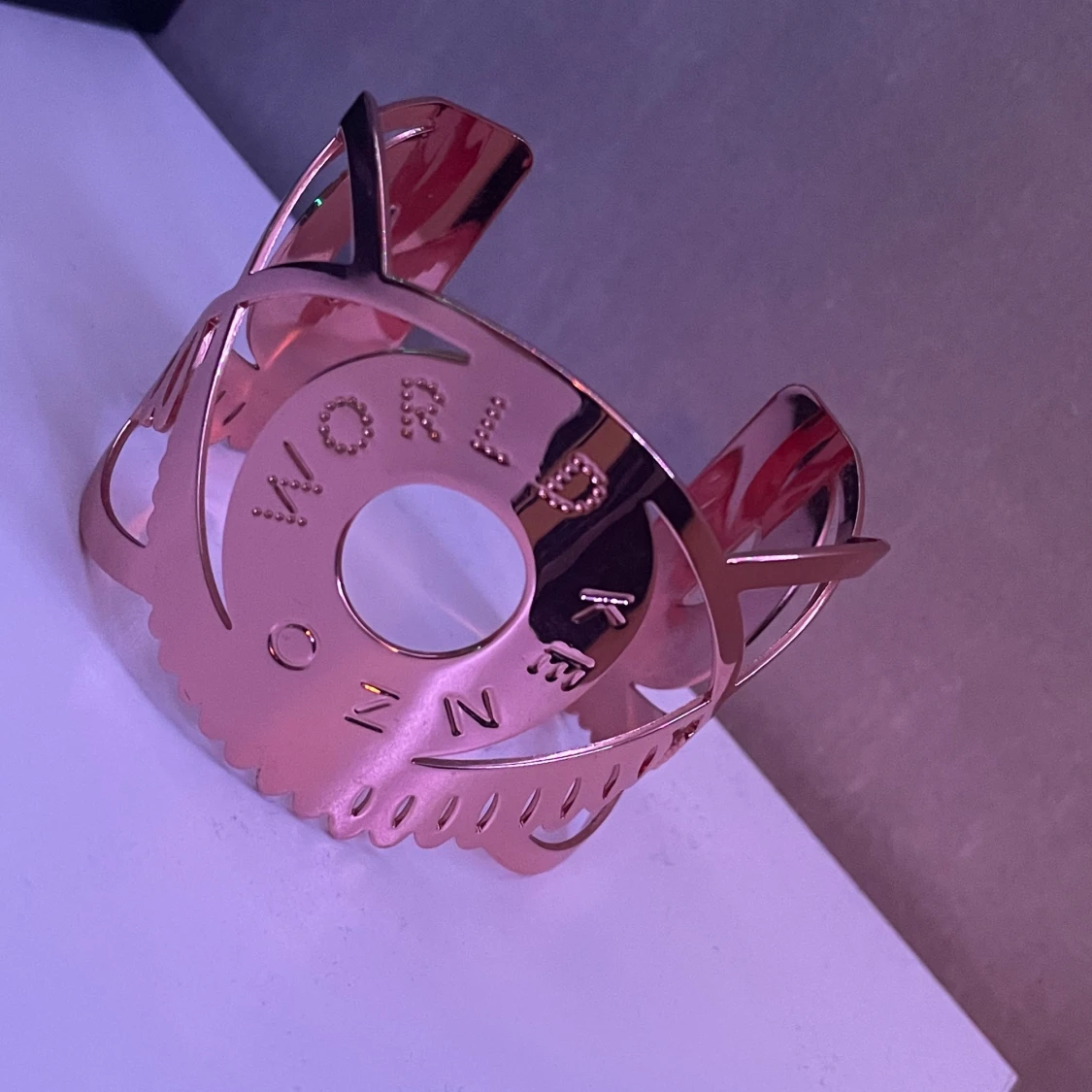 GOLD METAL BRACELET - 90