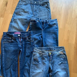 Lågmidjade  - 4 lågmidjade jeans, skriv vid intresse och vilken💜