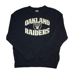 Vintage Oakland Raiders Long Sleeve. Size: Xlarge. Bra vintageskick.