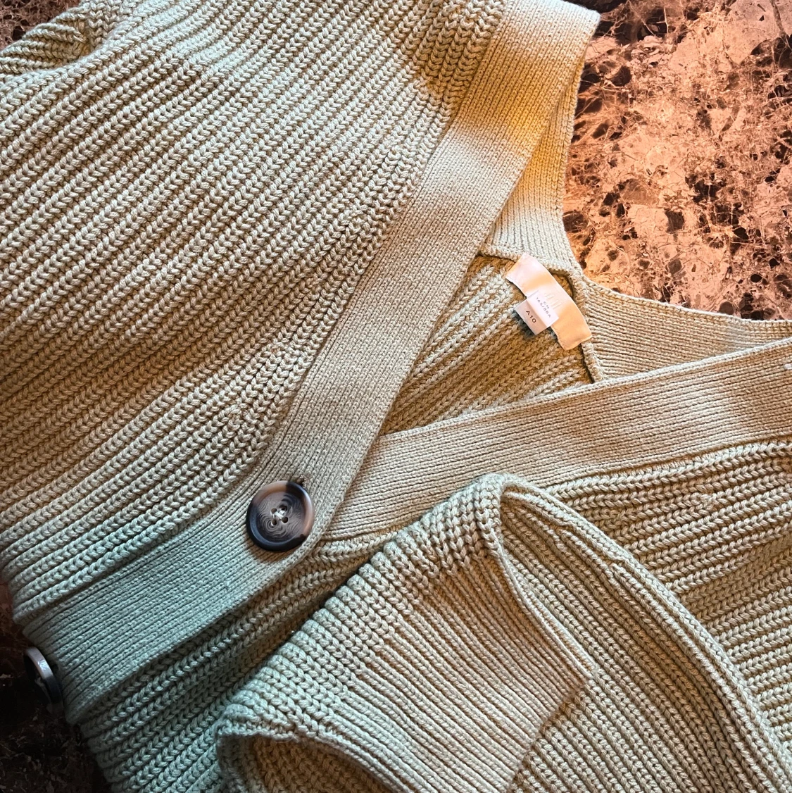 Stickad grön kofta  - 90