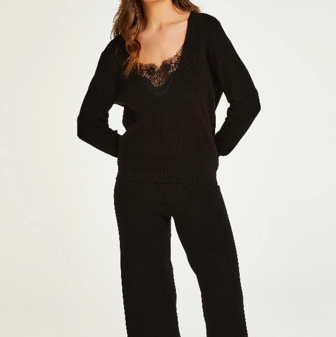 Stickat Mjukissätt från hunkemöller  - 91