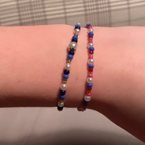 Pärlarmband  - Pärl armband som jag har gjort själv, 35 kr st inklusive frakt. Två för 60! Passar dom flesta eftersom att dom är gjorda på elastisk tråd.👩‍🎨💓🌟