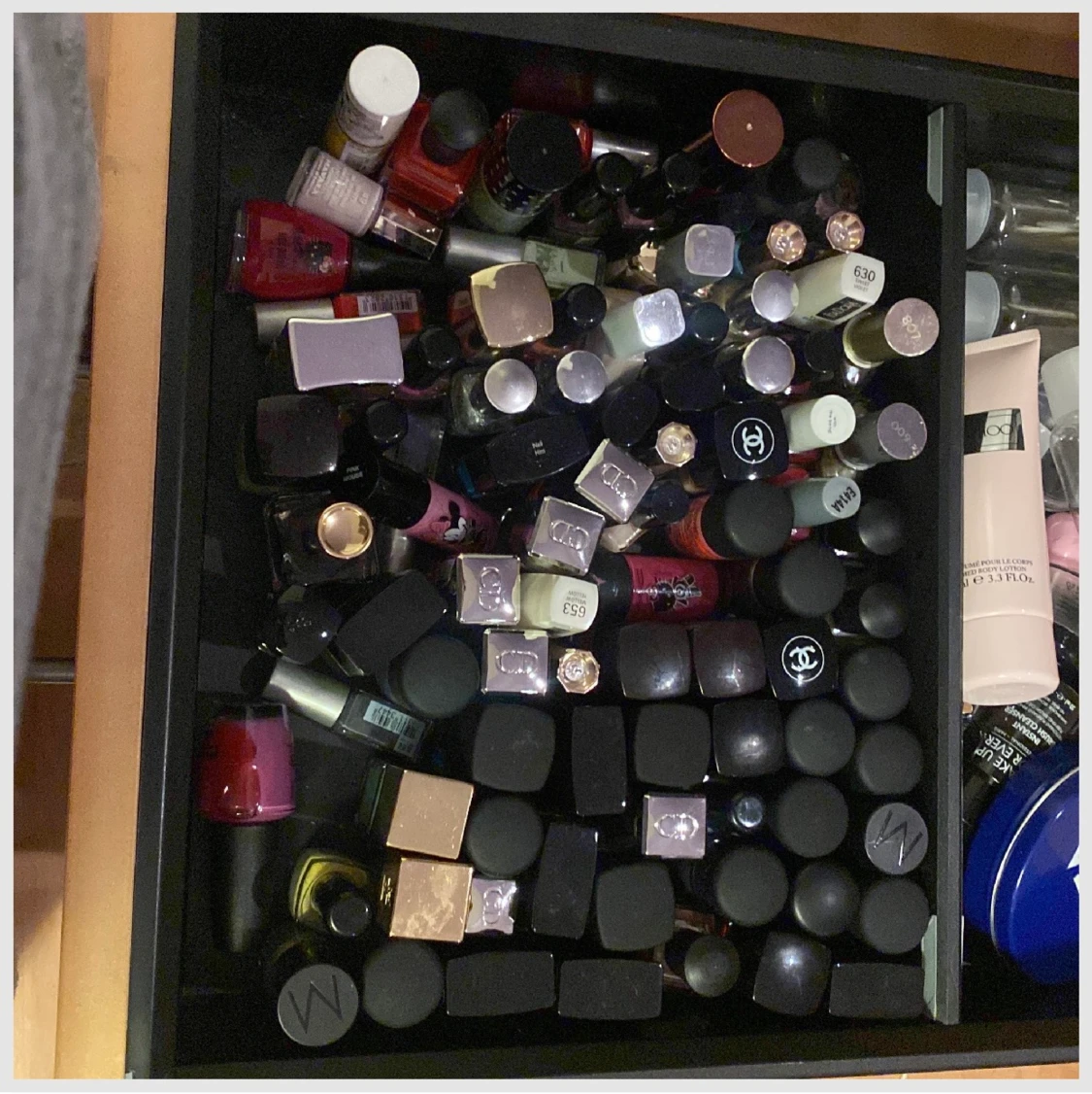 Massor med nagellack! - 91