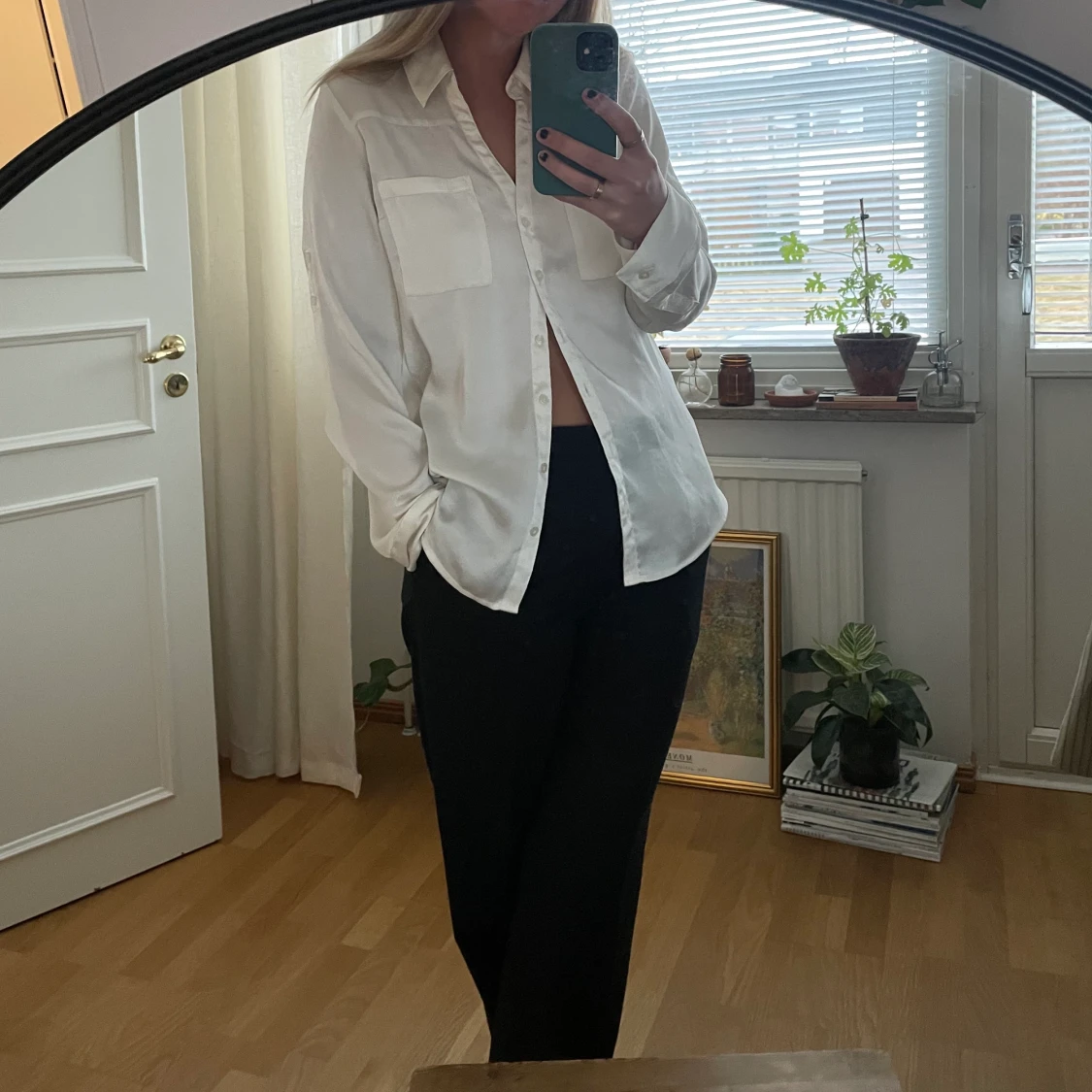 Cremefärgad silkesblus