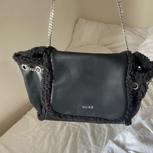 Väska från nakd - Helt oanvänd väska från nakd, säljer den för jag inte använder den!! 