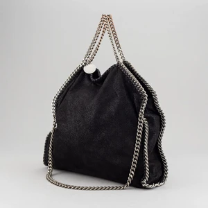 Söker Stella McCartney väska - Söker Stella McCartney väska, färg spelar nt så mkt roll egentligen, helst ganska så ny, mellan elr stor ca 1000-4500kr💓