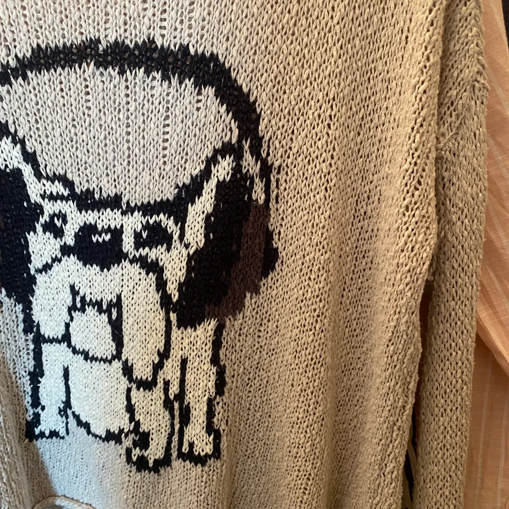 En sweater från Abercrombie i storlek XS, använd ett fåtal gånger i gott skick! . Stickat.