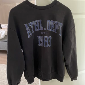 Sweatshirt  - Jättefin sweatshirt från Ginatricot✨