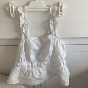 Topp från hm 💞 - Nypris 149 kr å mitt pris 75 kr ⚡️💕