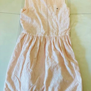 Sommar klänning  - Nästan oanvänd rosa klänning 