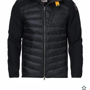 Moncler  - Helt ny oanvänd pga köpt fel storlek