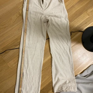 Linnebyxor  - Passar dig som är mellan 160-165 cm, från madlady storlek xs