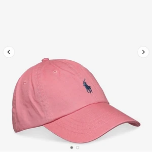 Ralph lauren keps rosa - Jättefin rosa keps. Säljer för att jag inte passar i den. Helt nyskick