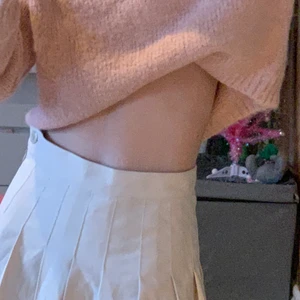 Kjol från monki - Nypris var 299kr, aldrig använd då i nyskick.