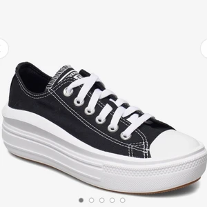 Converse Chuck Taylor All Star  - Modell ctas move ox. Säljer pga att de tyvärr är för små. Använda fåtals gånger därav väldigt bra skick. Sulor behövs tvättas men annars är de som nya. Strlk 36 