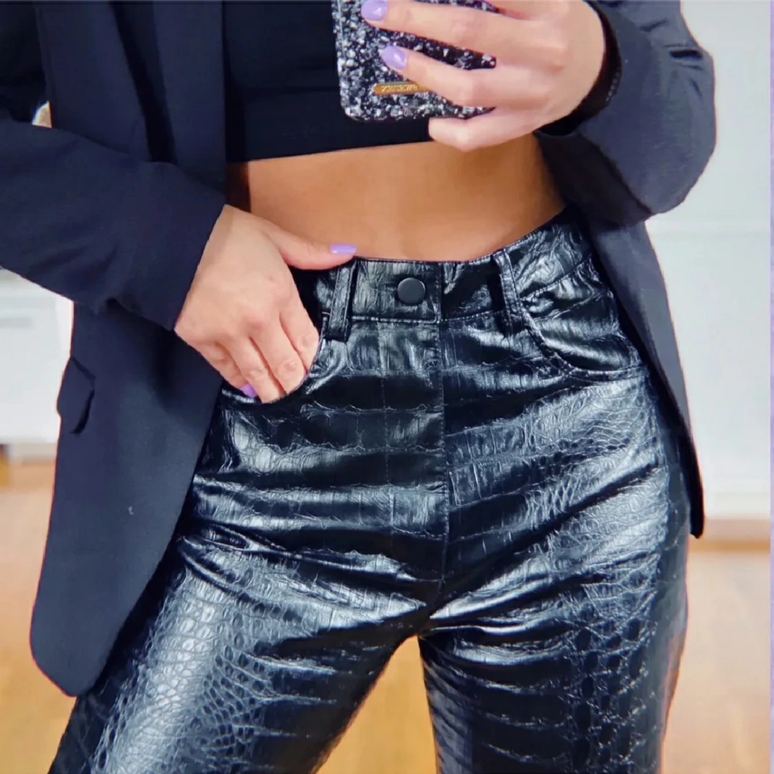 NA-KA ormskinn byxor