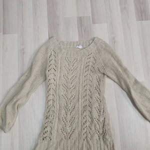 Stickad tunika/längre tröja stl s - Stickad tunika/längre tröja stl s, kan samfrakta