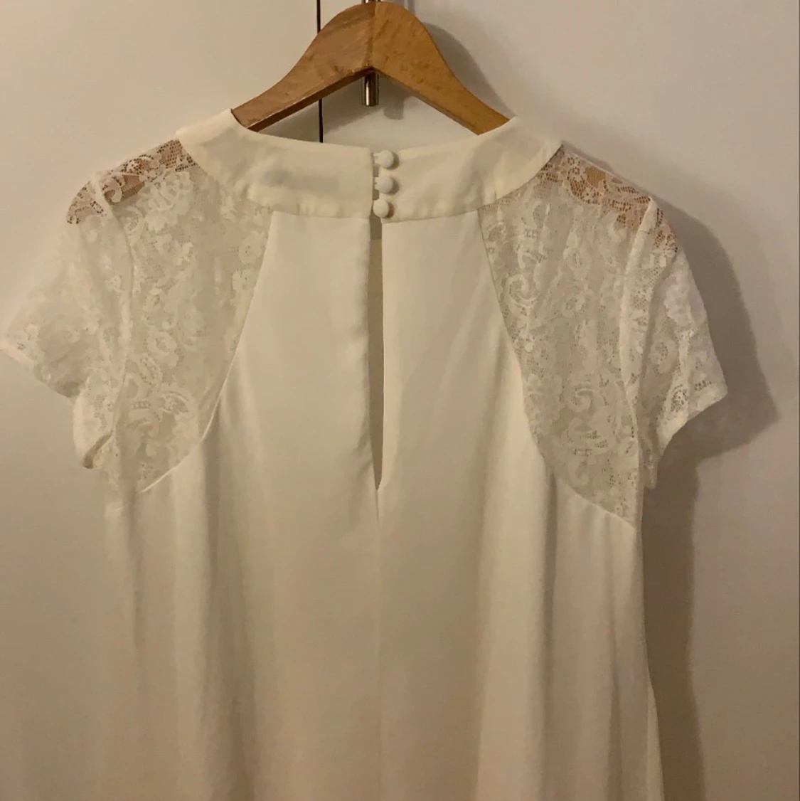 Klänning med spets, strl:L - 91