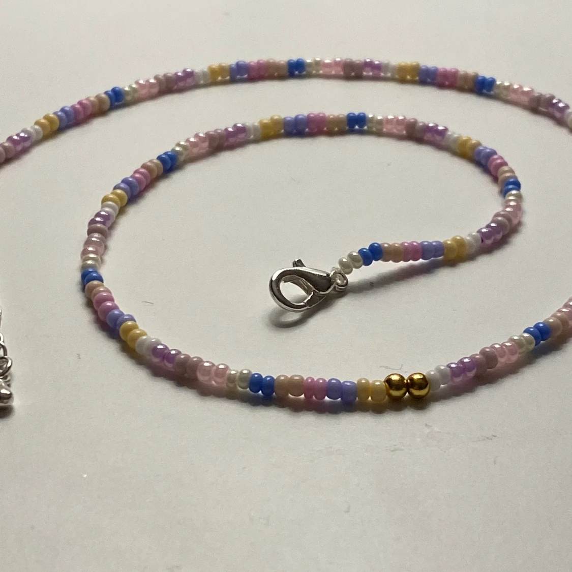 Pärlat halsband  - 90