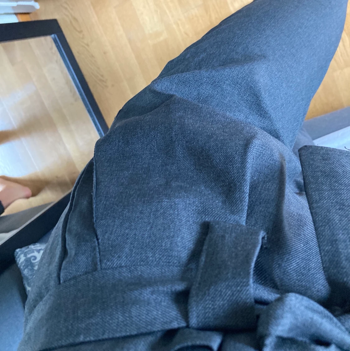 Grå kostymbyxor - 91