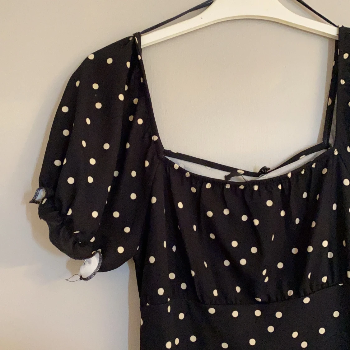 Klänning storlek M aldrig (använd) - 91