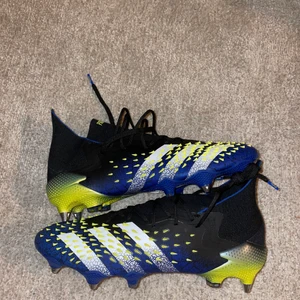 Adidas predator freak - Helt nya, storlek 42.2/3 Nypris: 2349