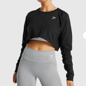 Gymshark training cropped sweater  - Använd fåtal gånger. 