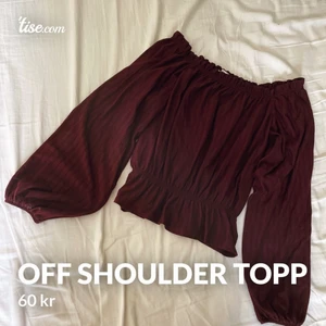 Off shoulder topp - Vinröd off shluldwr topp från H&M i storlek medium, 60kr men kan ev tänka mig att gå ner i pris om så önskas 🥰