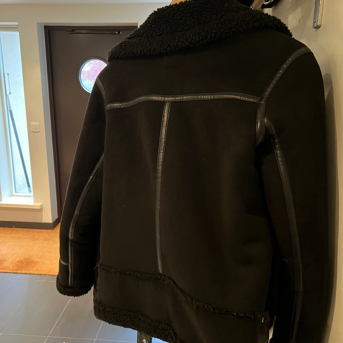 Höst/vinterjacka från Zara - 90