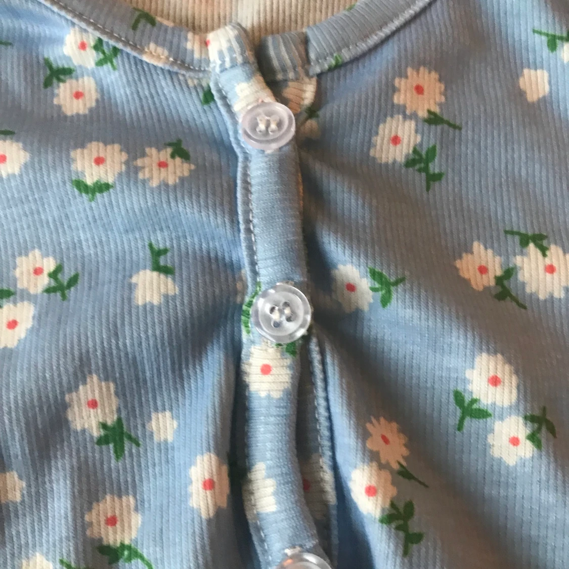 Blå blommig tröja  - 90