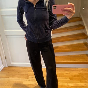 Cubus kofta  - Säljer en Cubus kofta men hr en exakt likadan som man då får på köpen om man köper denna. Använder inte någon av dom längre💞