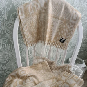 Nya,mjuka,sköna och fina halsdukar! - Nya! Jättesköna och fina halsdukar! 50 kr st pp