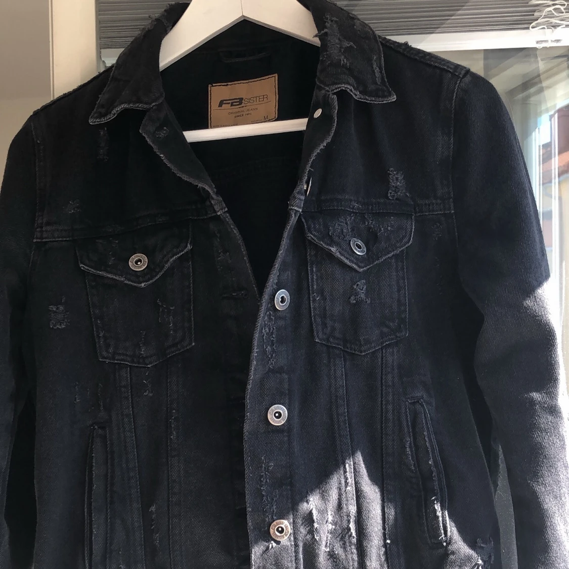 Svart Jeansjacka nyskick