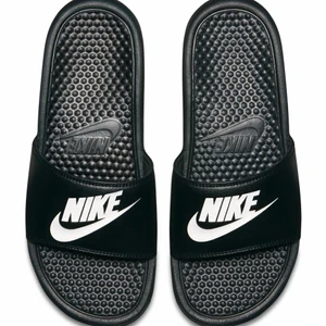 Nike tofflor  - Strl 41, enbart testade och köpta på Intersport för 329:-