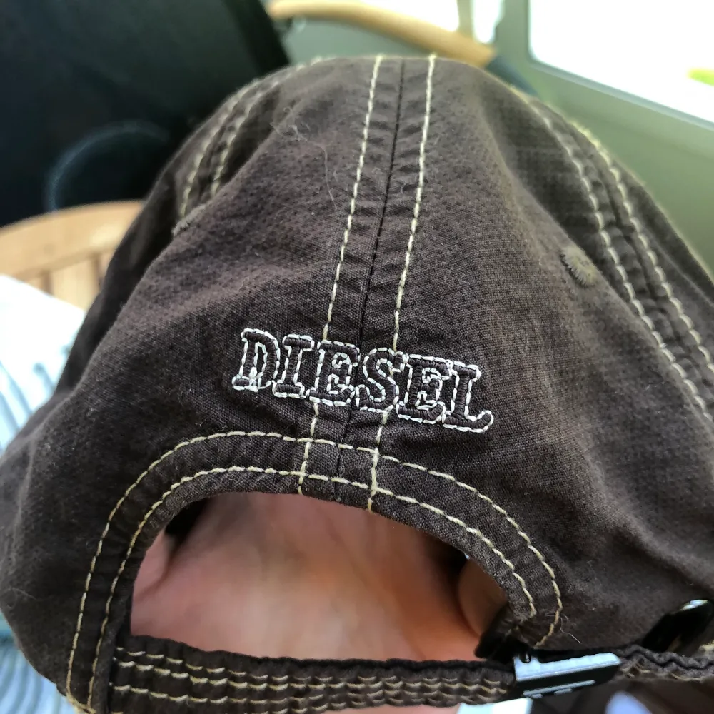 brun keps från diesel. One size. Övrigt.