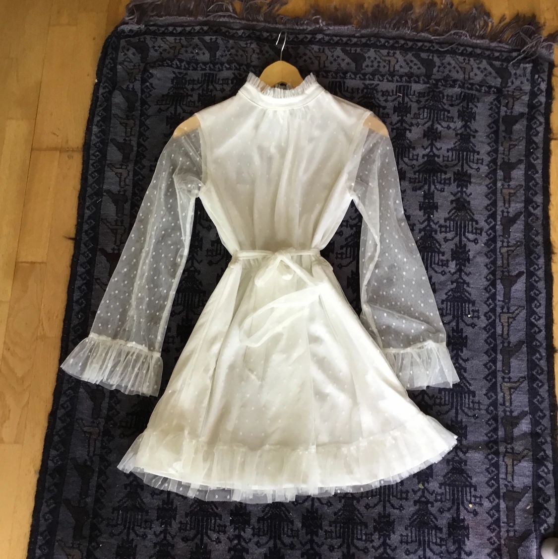 Sexig unik vit klãnning  - 90