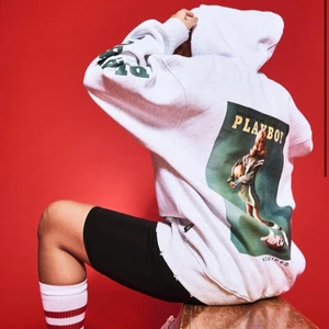 Playboy zip hoodie - Säljer denna helg nya oanvända hoodie från Playboy! Lappen är kvar och den är i strl 36. Säljer då jag inte kan skicka tillbaka💕