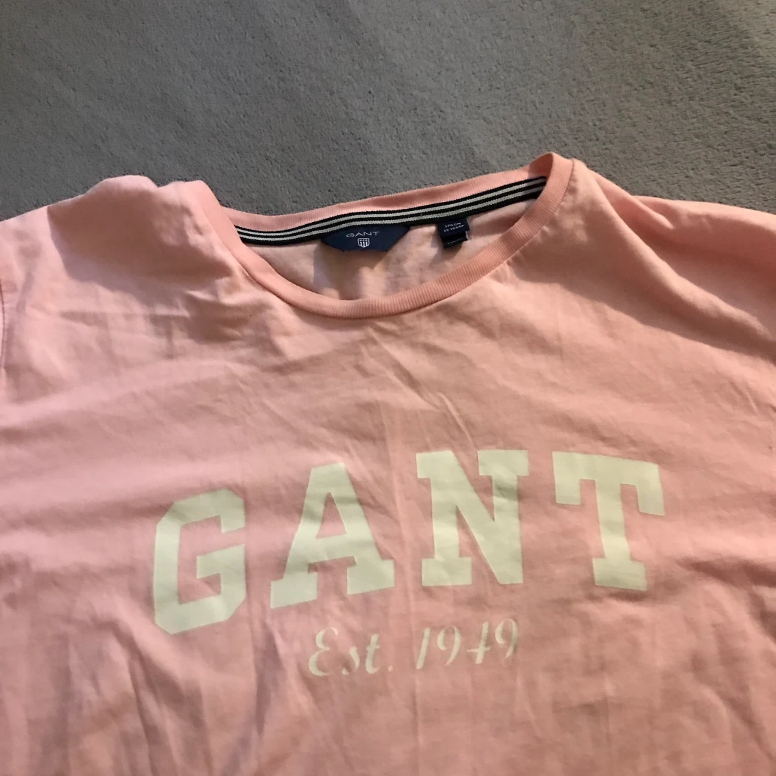 Pink Gant T-shirt  - 90
