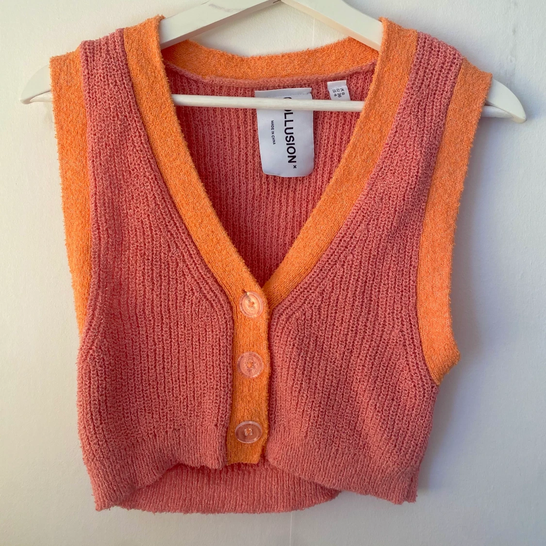 Stickad topp från collusion 