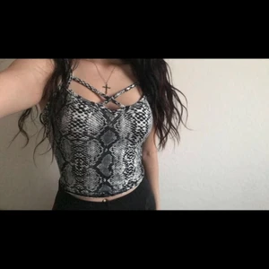 Snakeskin top  - Grey and white snakeskin top, runs short size M! Fit S as well