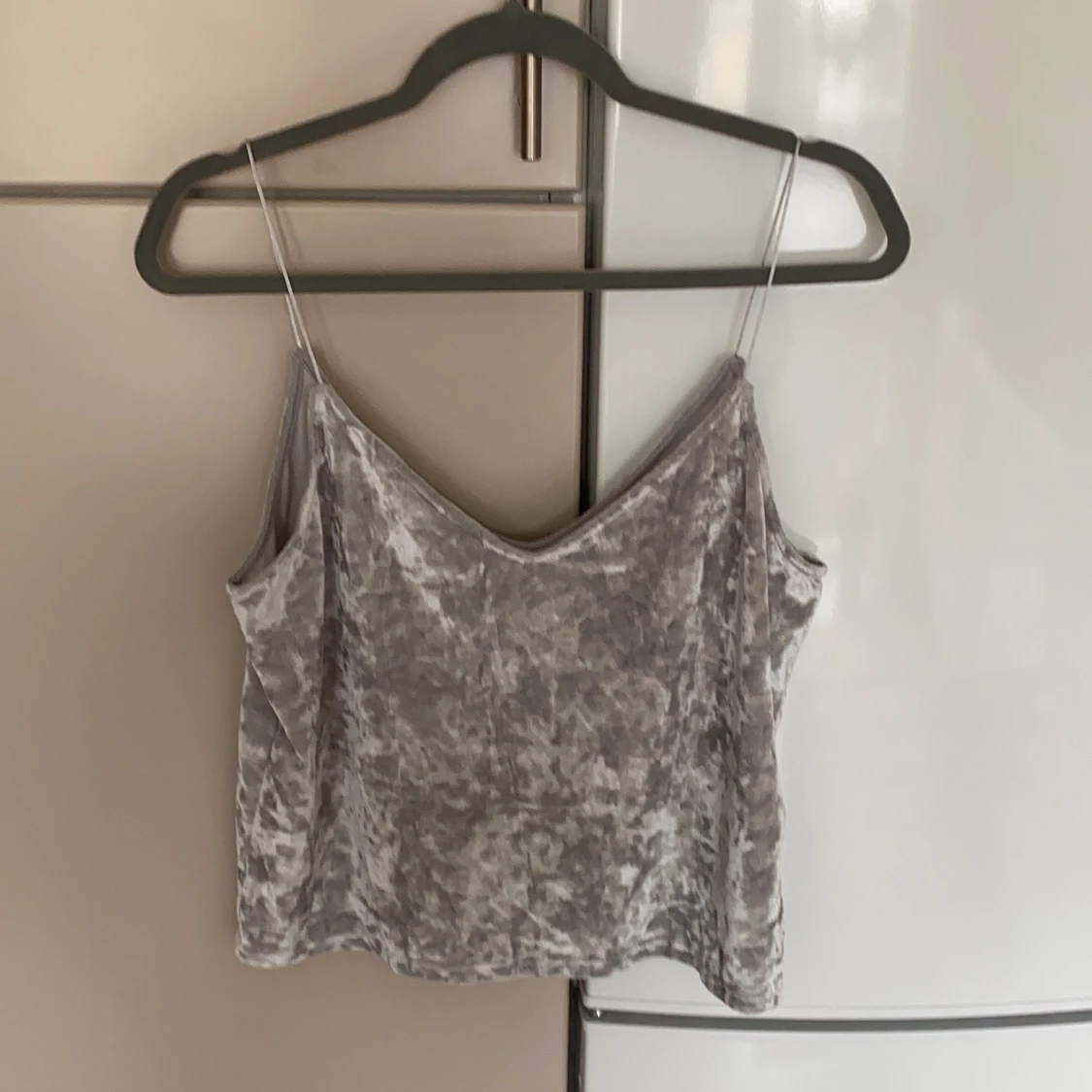 Grått linne i krossat sammet, stl L