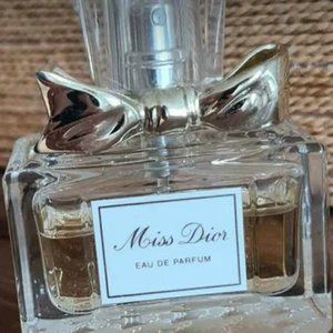 Miss dior 30ml - Parfym Miss dior 85% kvar